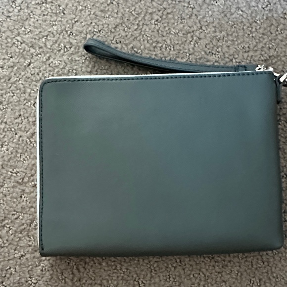 NWT Tory Burch Two-Tone Clutch in Blue and Gray - Picture 3 of 5